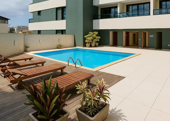 Apto Com Vista Mar No Rio Vermelho Piscina E Garagem